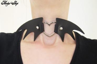 Gothic Fledermaushalsband "Bat Heart"