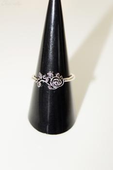 Vintage Ring Black Rose