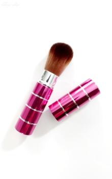 Make-up Pinsel mit Verschlusskappe