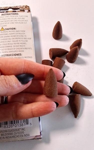 Blackflow Cones 20 Stück MYRRH - Rückflussräucherkegel